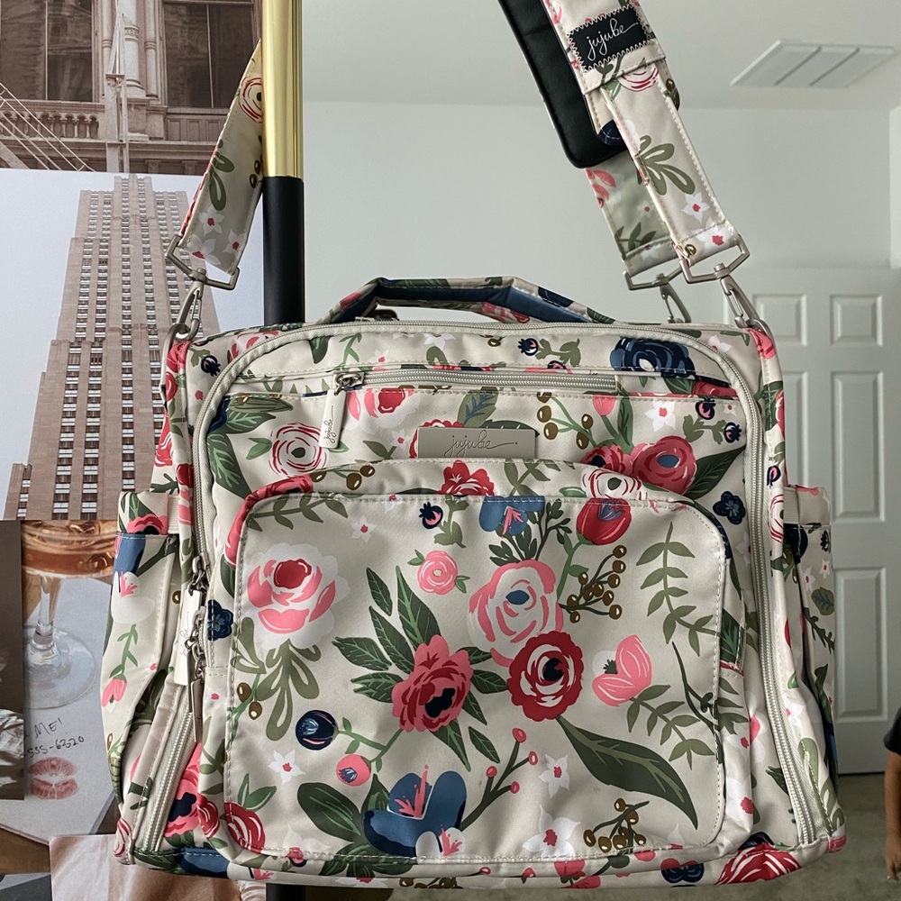 Ju-ju-be rosey posey bff diaper bag NWOT